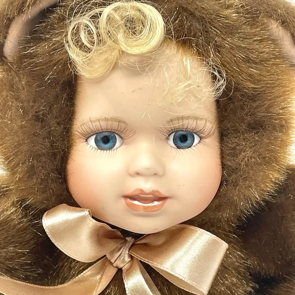 Vintage Crowne Fine Porcelain Doll Face Stuffed Teddy Bear Plush Artmark Chicago